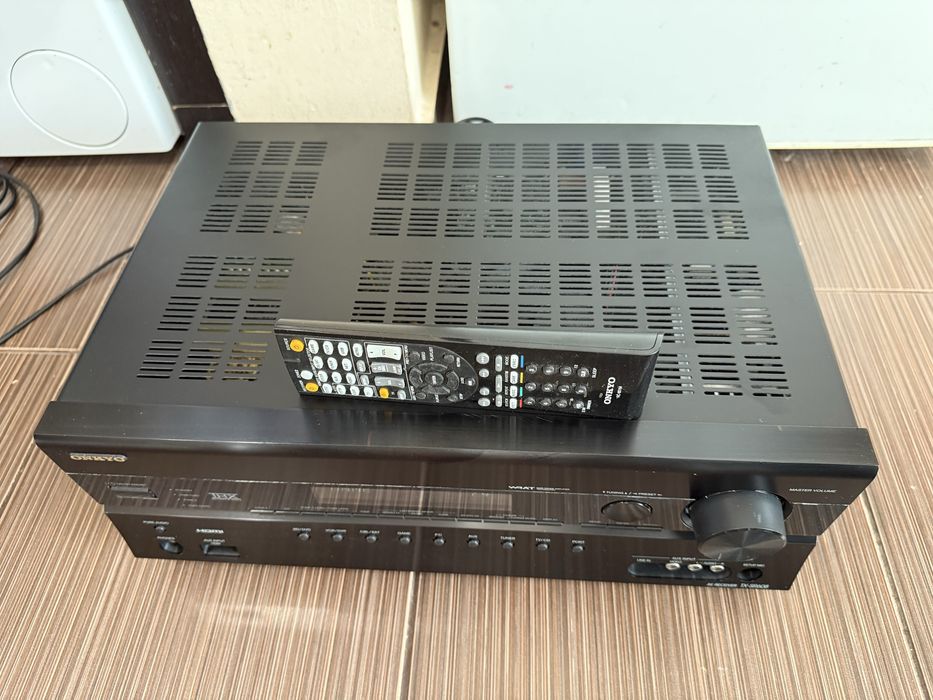 Onkyo TX-SR608 resiver