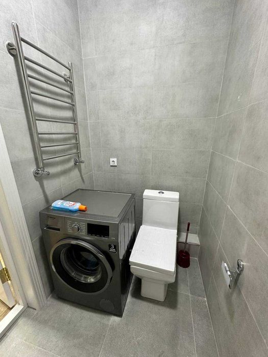 ЖК Чакар! Сдается 2-х комнатная квартира! 2/3/10! 172*