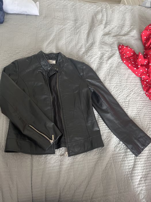 Продам кожанку(s) за 2000 тенге