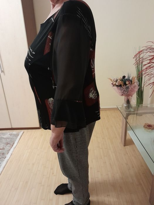 Bluza voile mas.XXXL și blazer mas.60