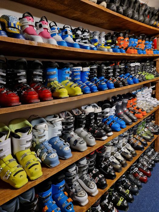 Schiuri schi copii adulti clapari bete casca