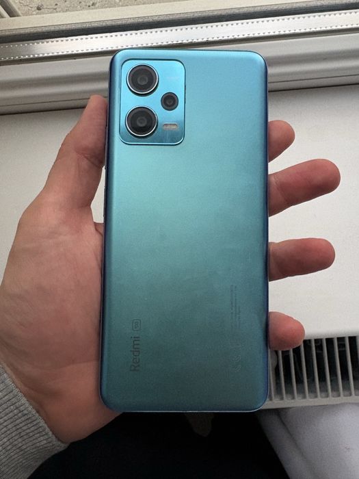 Vand Redmi note 12 usor fisurat