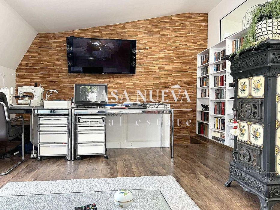 Продава се Къща в София, Център - 400 кв.м за 1 €/кв.м - Снимка #7