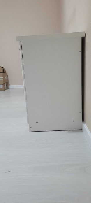 Продам компьютерный  стол