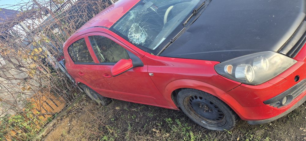 Opel astra H pentru dezmembrări