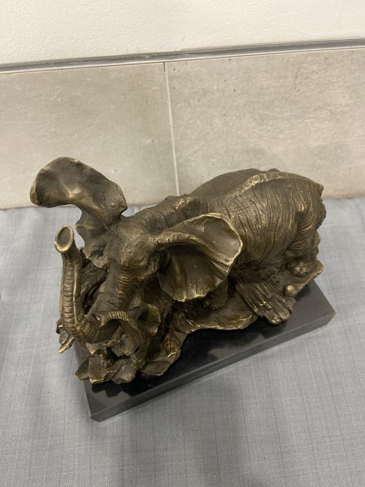 Elefanti ,bronz masiv 22/23 cm