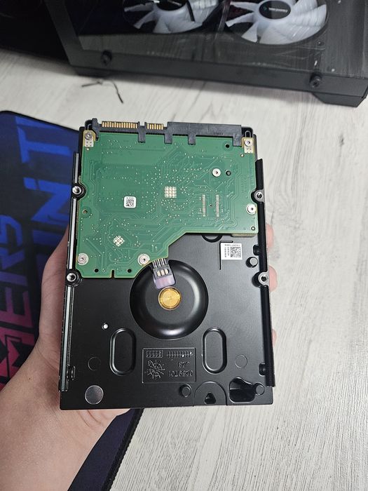 Продам ssd почти новый