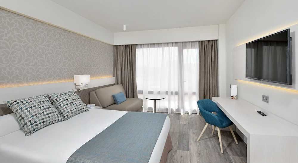 Hotel, Mexmonxona BEZ Zaks (Bez ZAGS), Гостиница без ЗАГС