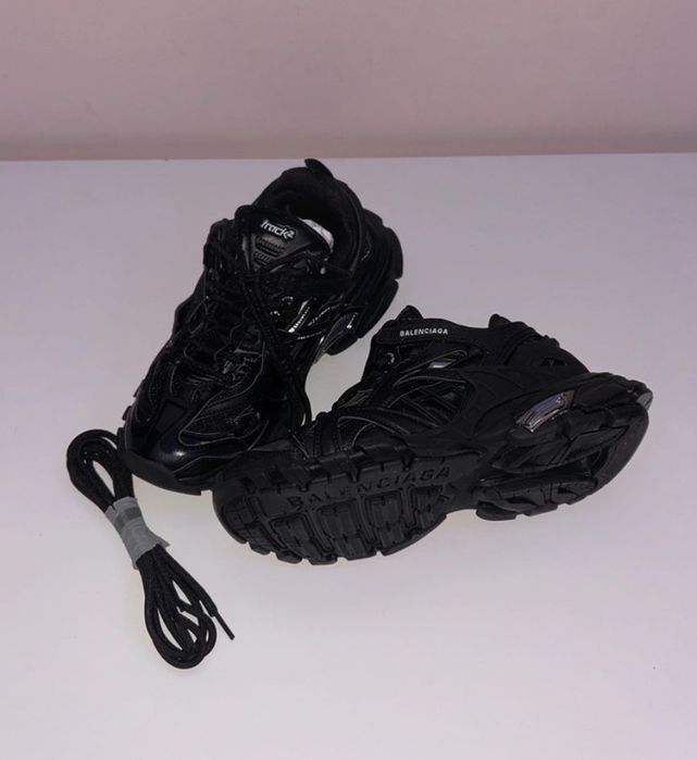 Balenciaga track.2