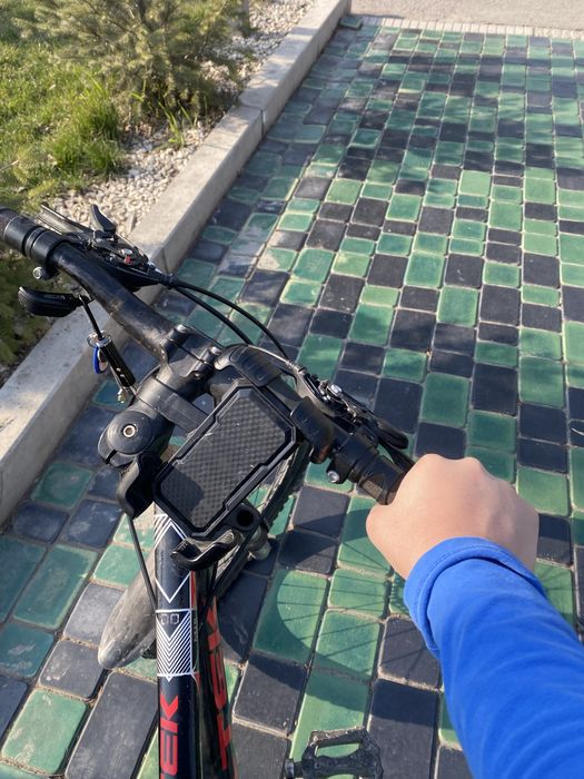 Велосипед средним размере