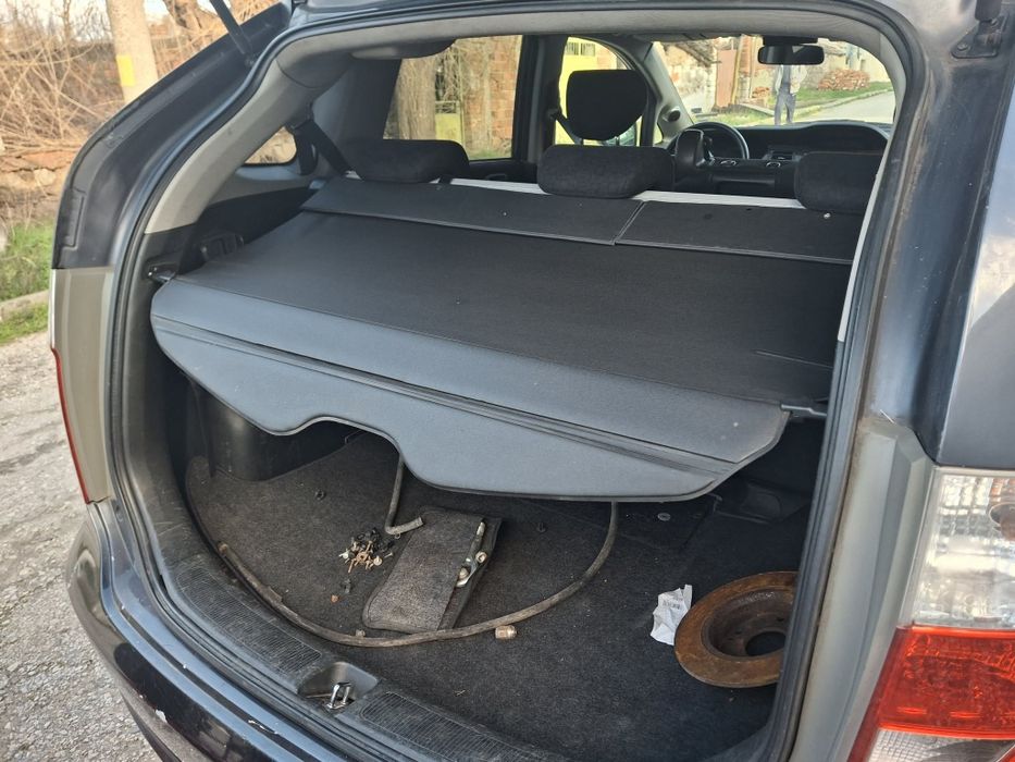 Honda FR-V на Части