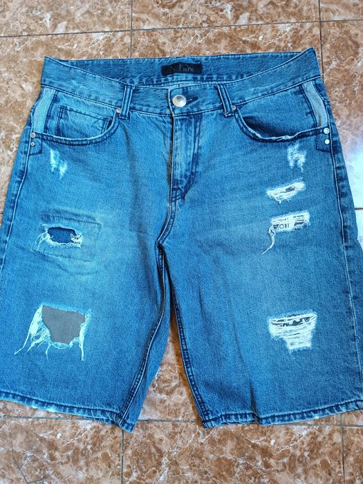 Шорты джинсовые .