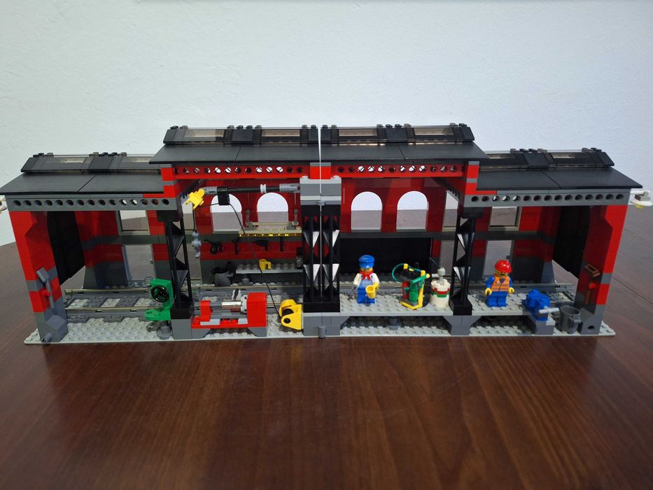 Lego 10027: Train Engine Shed
