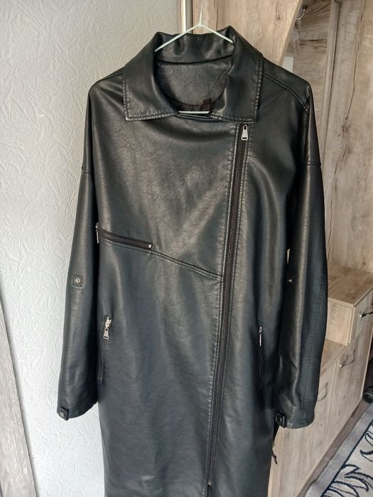Кожанный   плащь