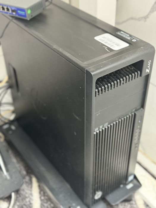 Workstation HP Z440 Xeon 14 Core 28 Thread 128GB RAM