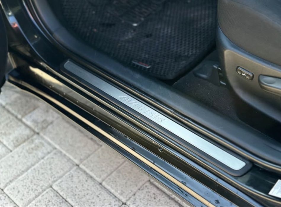 Toyota Avensis 2.2 D-4D 150 CP | Bi-zonă | Navi | Cameră | Întreținut