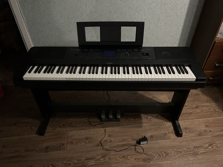 фортепиано Yamaha DGX-660 B