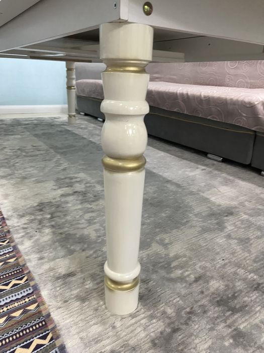 Стол сатылады!!!