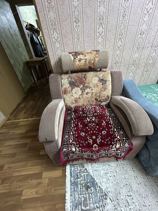 Продам диван +1 кресло