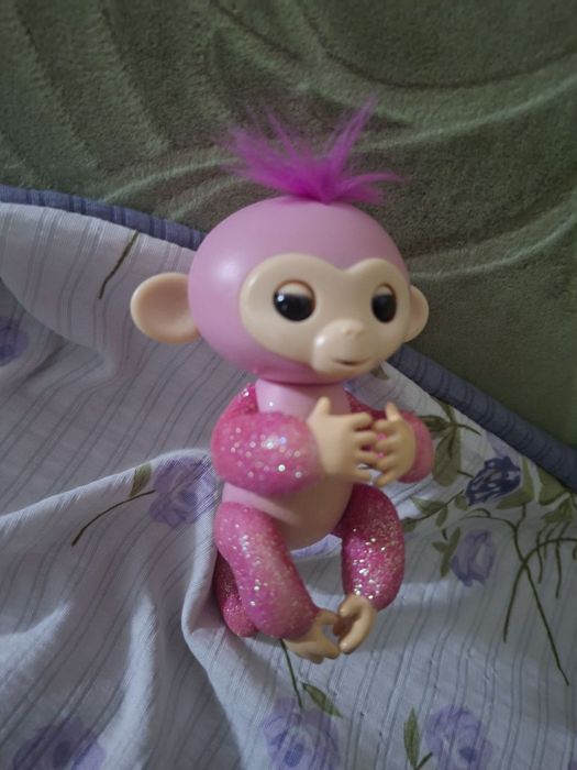 игрушка обезьянка Fingerlings от Wowee