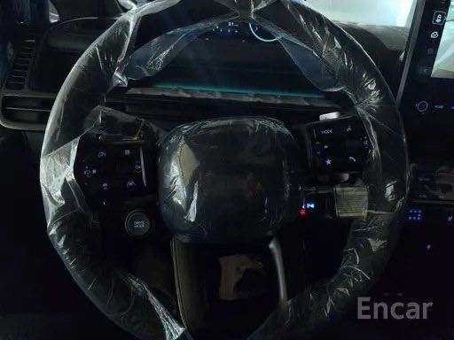 Hyundai Staria Lounge 9 o’rin Insperation 2026