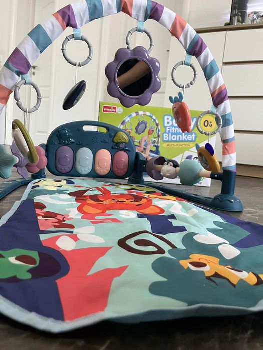Salteluta, centru si pernuta pentru activitati bebelus (tummy time)