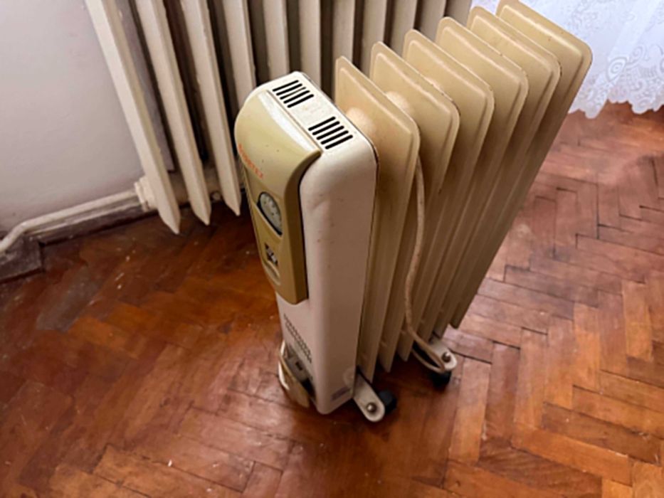 Vând calorifer electric Vortex 6 elemenți