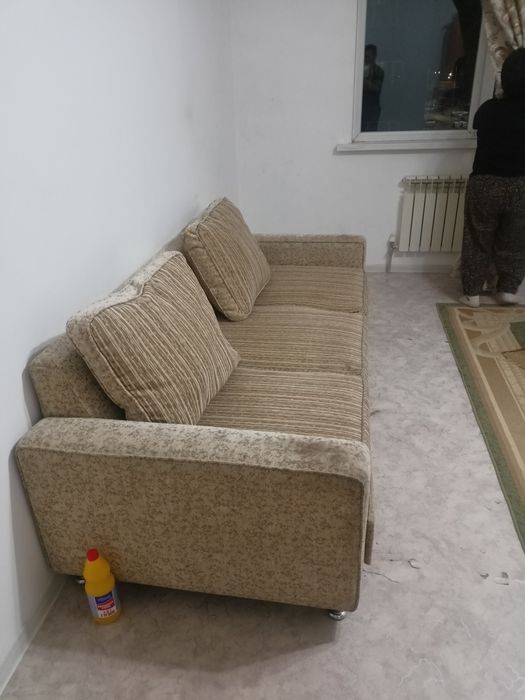Продам диван бббб