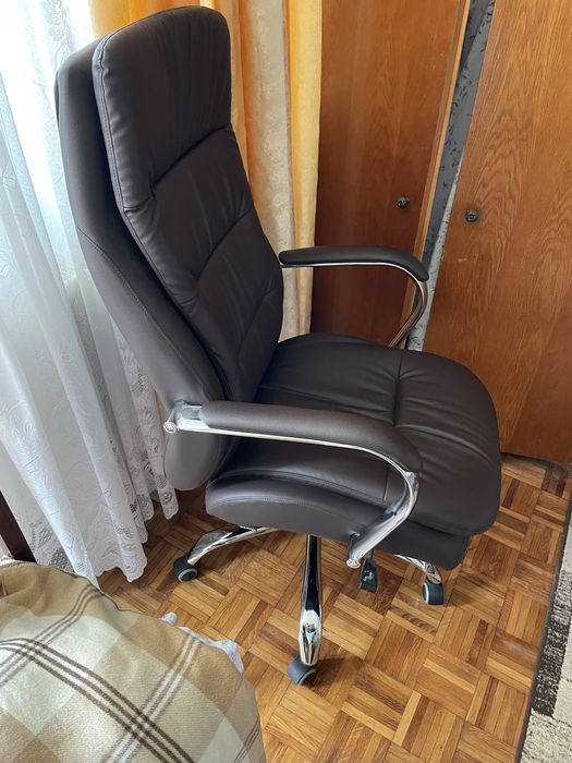 Scaun Birou directorial Dedeman Nou, folosit f puțin