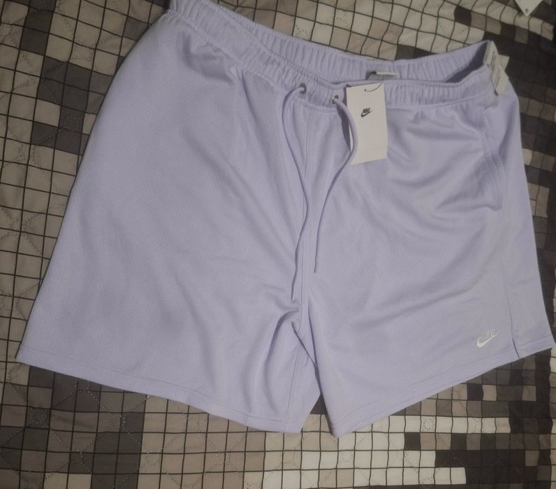 ЧИСТО НОВИ къси гащи Nike