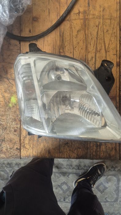 Оригинални Фарове  за Опел Мерива 03-2010г