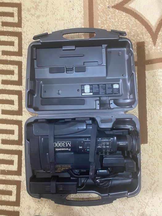 Panasonic видеокамера M3000