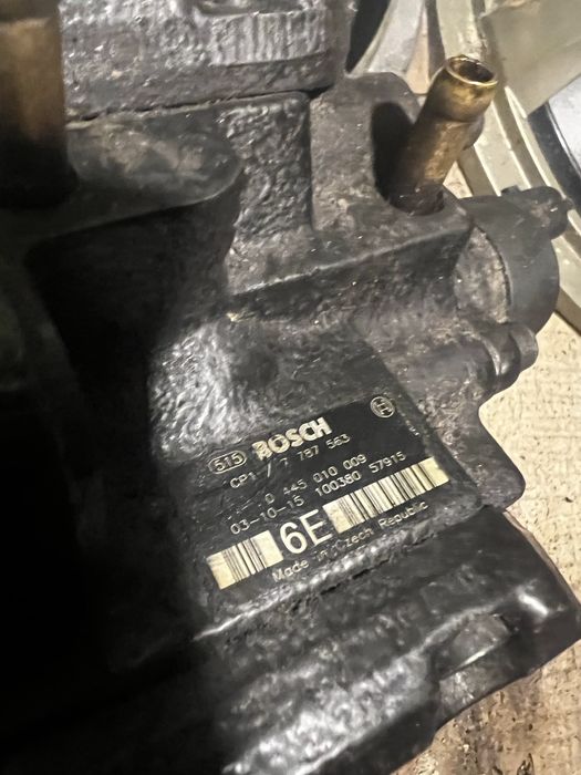 BMW горивна помпа гнп