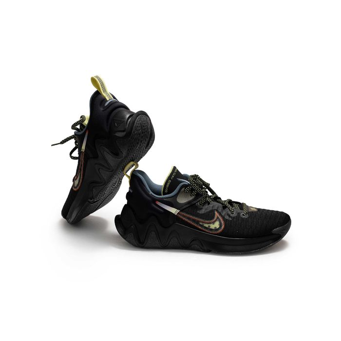 Nike Giannis Immortality Sneakers