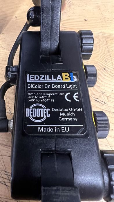 Vand lampa Dedolight Ledzilla Bicolor