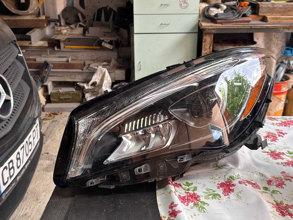 Оригинален преден фар Mercedes-Benz