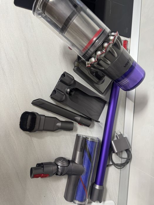 Apirator Dyson V11 Advanced, garantie nov 2027