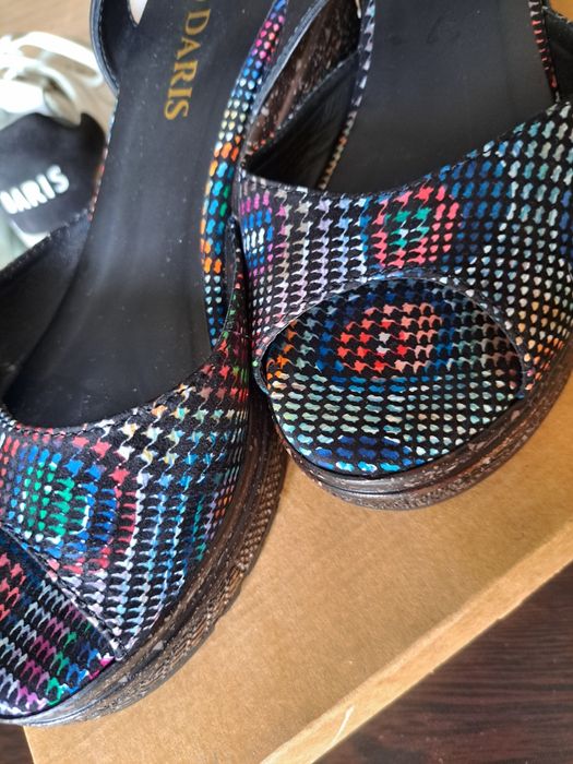 Сандали"Дарис" нови