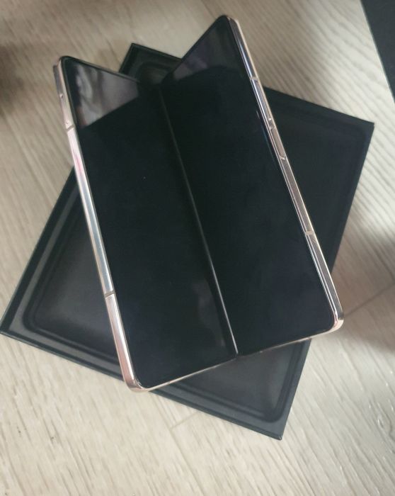 Samsung Z fold 4