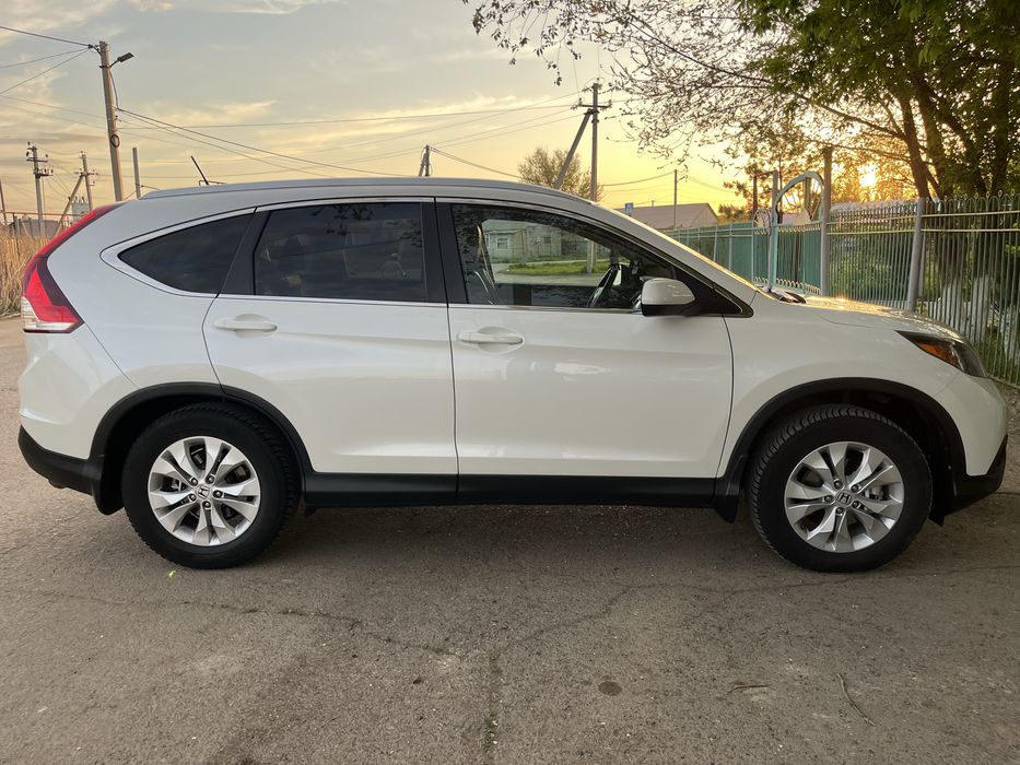 Продам Honda CR-V 2014 г