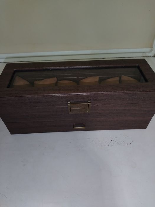 Винзор для часов и бижутерии