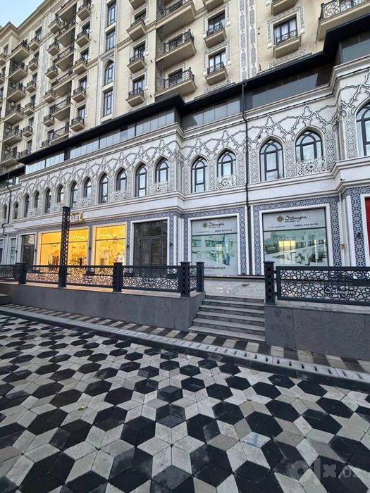 Ул.Бабура Жк "Узбегим" нежилое помещение 316кв.м первая линия коробка