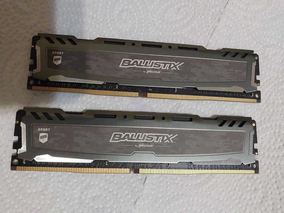 32GB 3000Mhz CL15 DDR4 - Crucial BallistiX