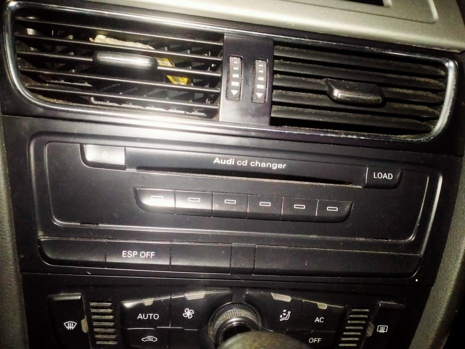Unitate cd player audi A4 b8