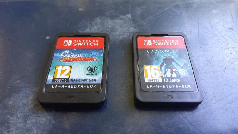 Vand / schimb 2 jocuri Nintendo Switch