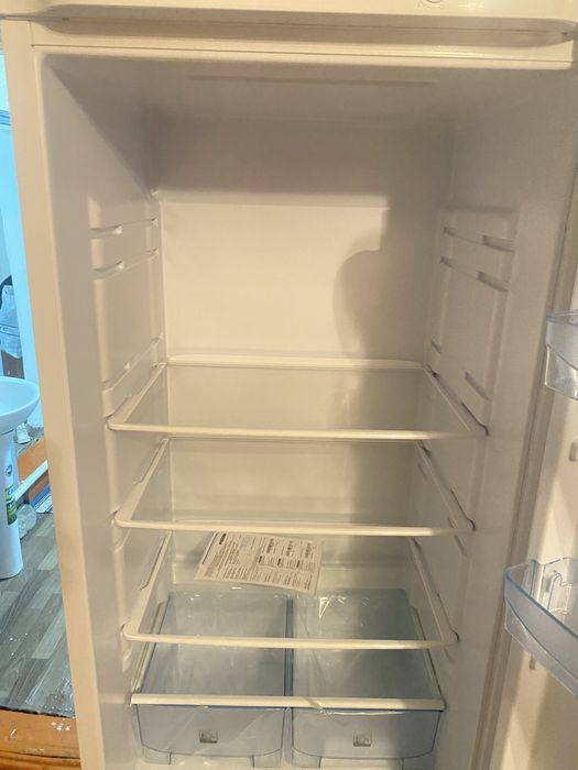 Холодильник новый