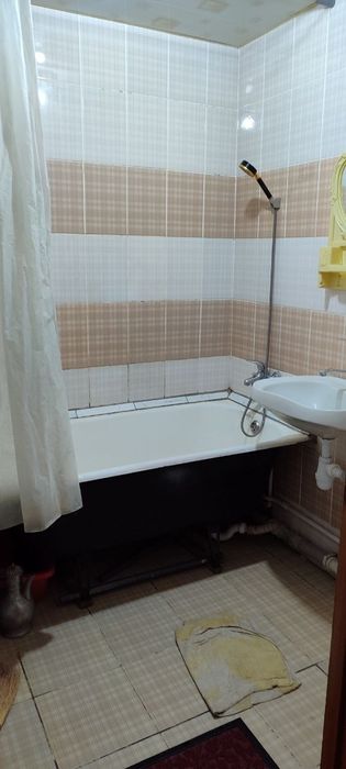 Аренда, Карасу 3, стоматология 3 комнатная все есть! Квартира.