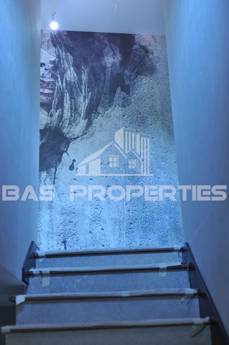 Къща в София, област-с.Гурмазово площ 240