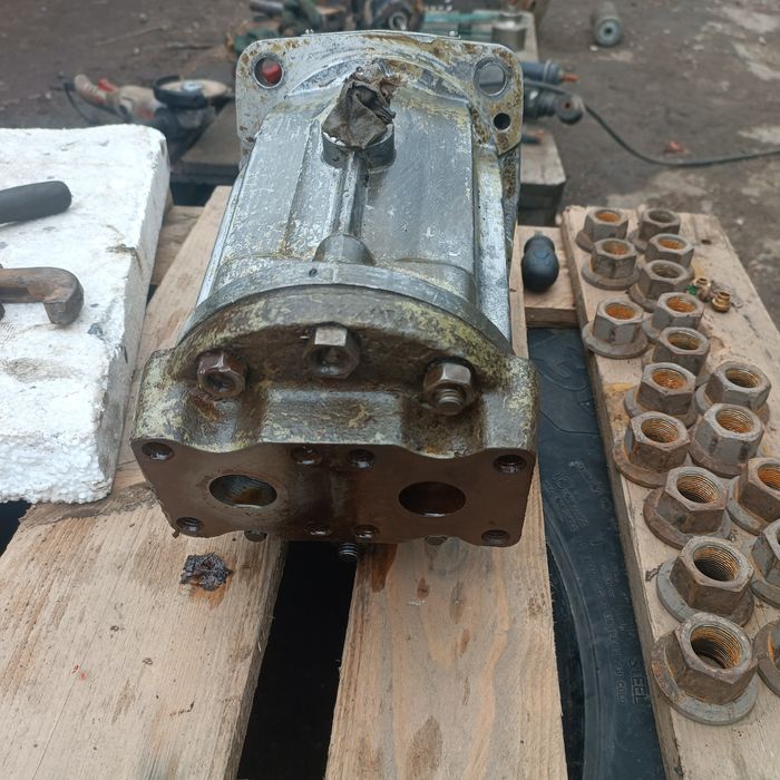 Насос гидравлики