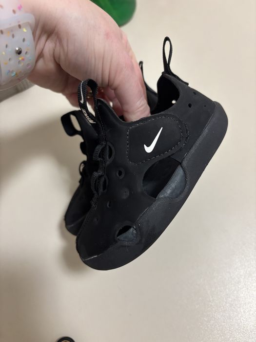 Sandalute Nike marimea 21, 11 cm